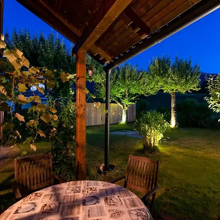 Zotlar House *