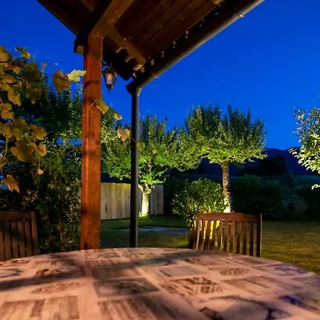 Zotlar House *