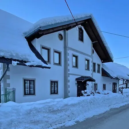 Zotlar House Guest house