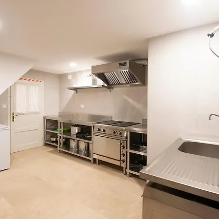 Zotlar House Pensjonat *
