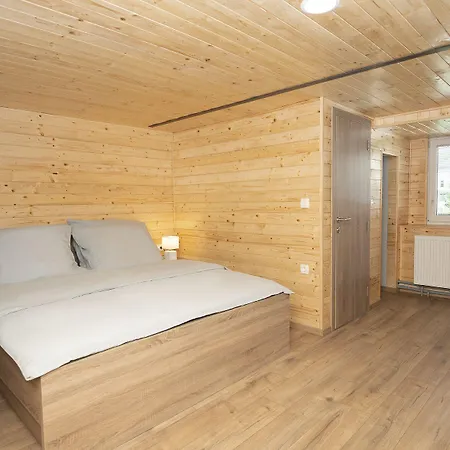 Zotlar House 3*