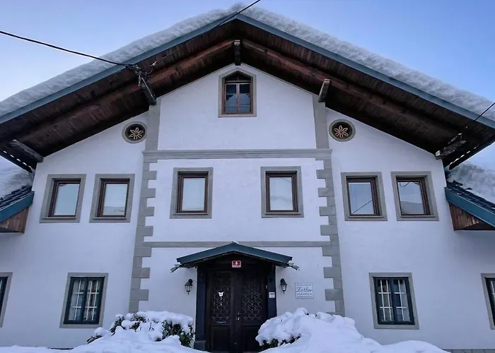 Zotlar House Gæstehus 3*